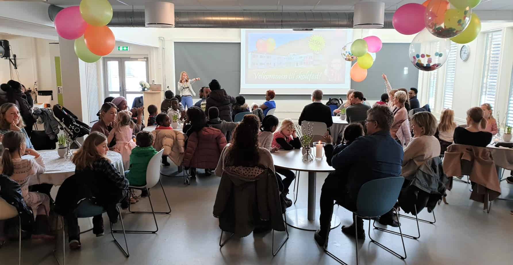 Featured image for “Stor stemning på skolefest”